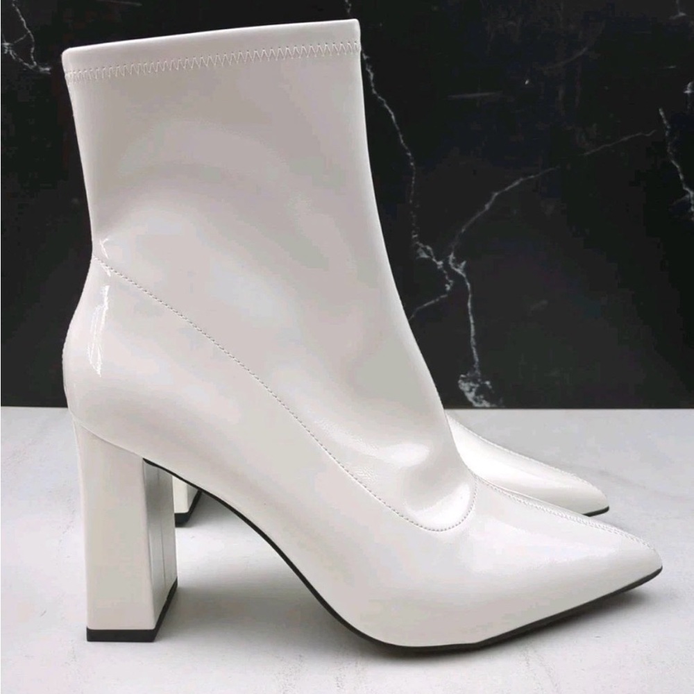 Wild Pair White Patent Block Heel Dressy Booties Shoes NWT sz 8.5 retro 70s - Picture 8 of 11